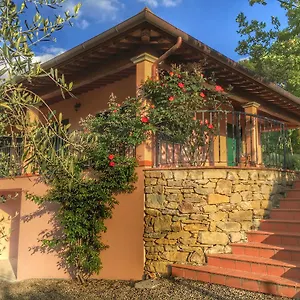  Villa Tuscany Roses Italië