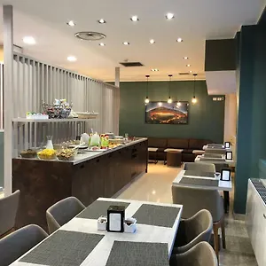 Oasi Village 3*, Milano Italia